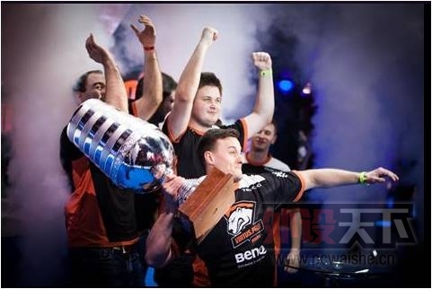 �����羺��Ϸ��ʾ��װ������ս�Ӱ������ʴ��� CSGO��Ŀ���Ǿ�