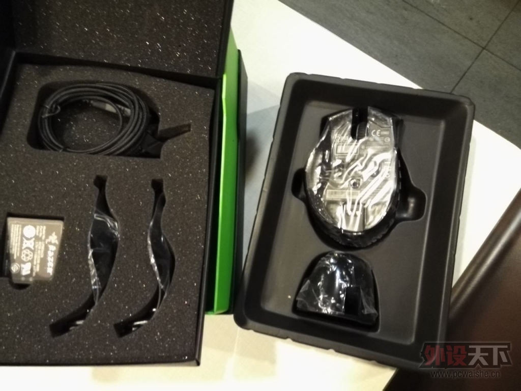 �����ݡ�ȫ�� ��٤���� �޼��桾Naga Epic�����߰� MMO ����