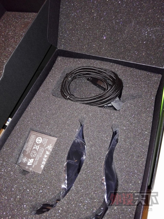 �����ݡ�ȫ�� ��٤���� �޼��桾Naga Epic�����߰� MMO ����