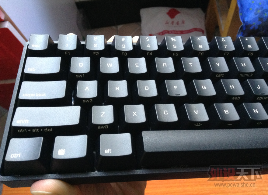 ���̳�ɫ3