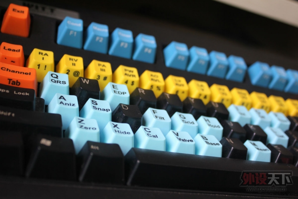 ���������Ե������� zowie celeritas��ɫ��װ+Key Tronic WITT��ñ����+KT LTD