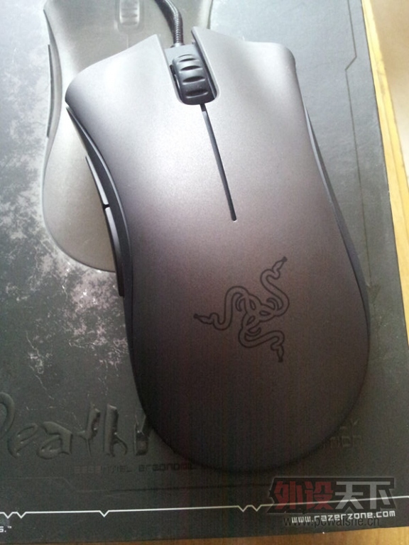�����ݡ�razer ���ߺ�ɫ����� 9.5���� ����