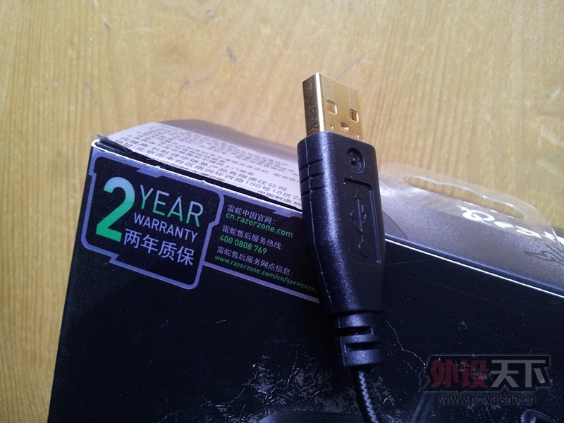�����ݡ�razer ���ߺ�ɫ����� 9.5���� ����