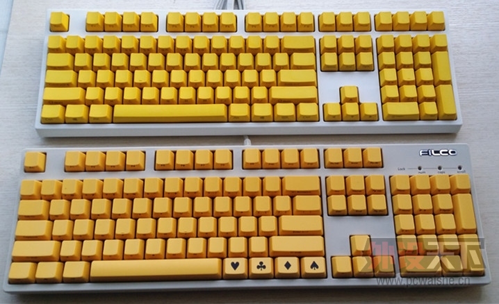 ��ɫ��ñ�к����ܻƺ�ɧ����һ����