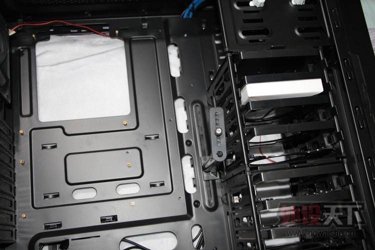 [�Ͼ�] 99�� DDR3 8G ���� 320G�ƶ�Ӳ�� T3000+ ��ʾ�� ���������