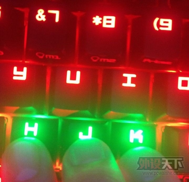 ����ģʽ��һ�� ȫһ����ɫ���⣬���º�����ɫ  