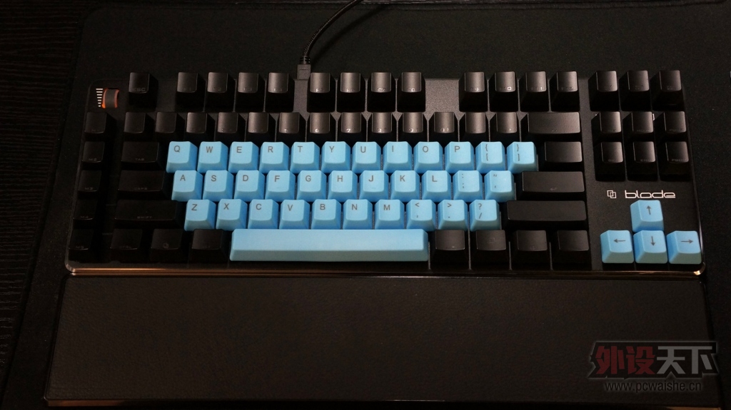 ���� 37�� PBT �в��� ��ñ ����ͼ �����°�ɫ��ñ+ICE������䣩