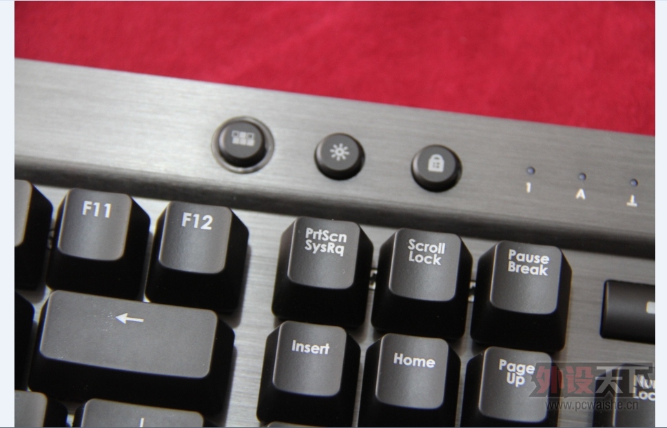 Corsair Vengeance K70�����е���̿�������