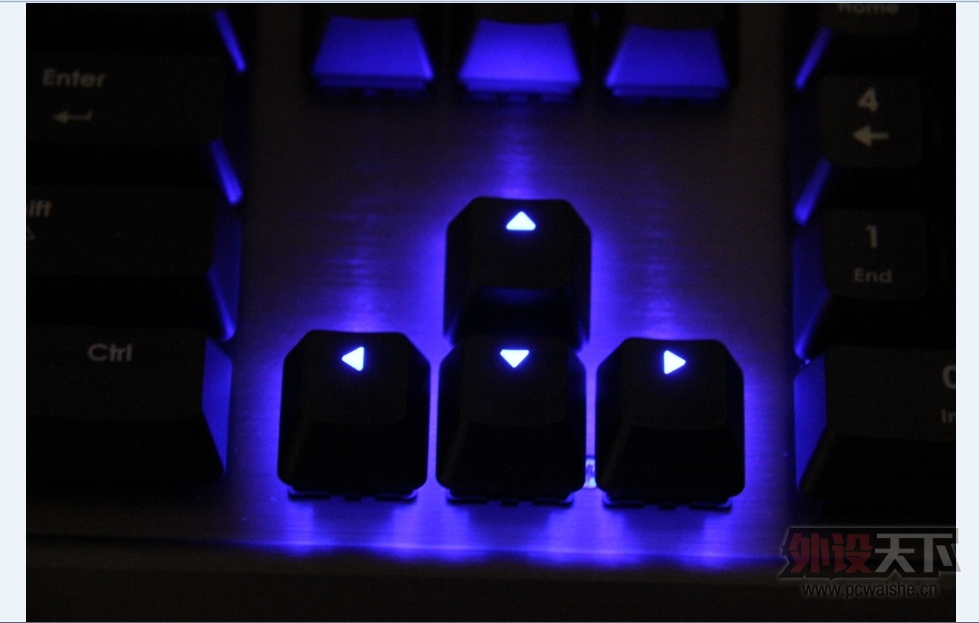 Corsair Vengeance K70�����е���̿�������