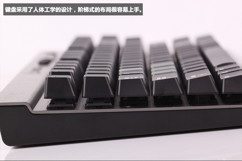 Cherry MX   Vengeance K65  