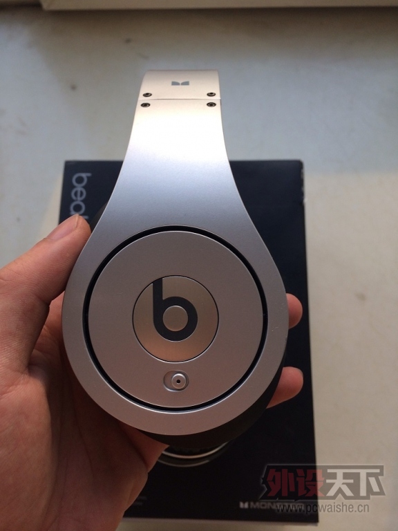 �������������� ��ɫ ħ����¼��ʦ monster  beats studio ��950