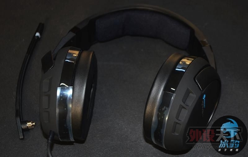 ����ǿ���ȡ�����ģ��ӿڲ����е���������ߵĽ�ͷ�����Ų��ɿ壬�ܽ�ʵ��