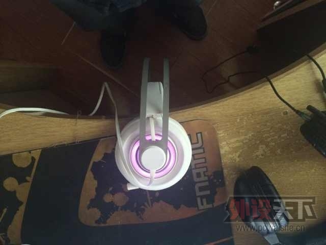 �ѳ����Ϻ���9.5���� SteelSeries �����������Elite �Ϻ������ɵ��潻�� ���㻦����