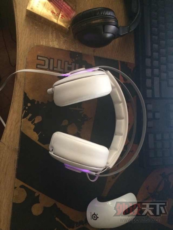 �ѳ����Ϻ���9.5���� SteelSeries �����������Elite �Ϻ������ɵ��潻�� ���㻦����