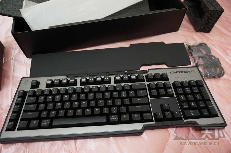 �����ݡ�cm storm �ѻ�ǹ���� 9.9�� 960��