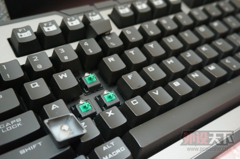 �����ݡ�cm storm �ѻ�ǹ���� 9.9�� 960��