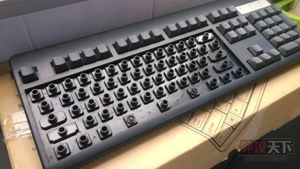 [����] IKBC 104��ñ��ɫ 90��