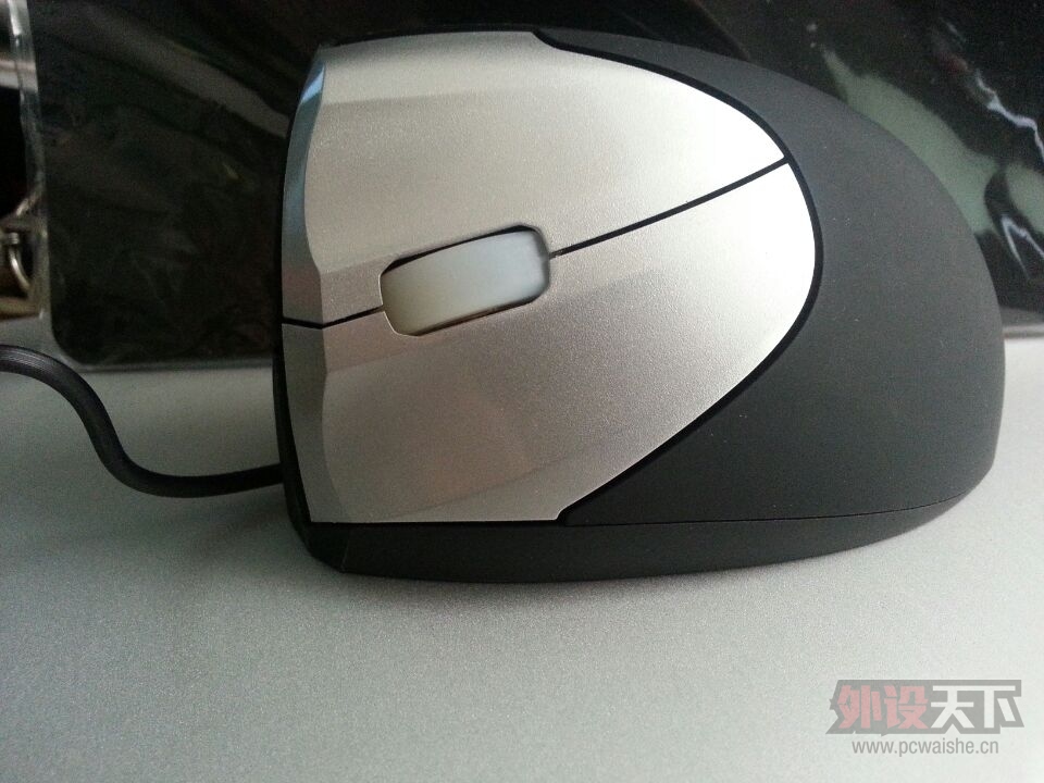 ���������⣬���ǿƼ����������֮�á���EZmouse������