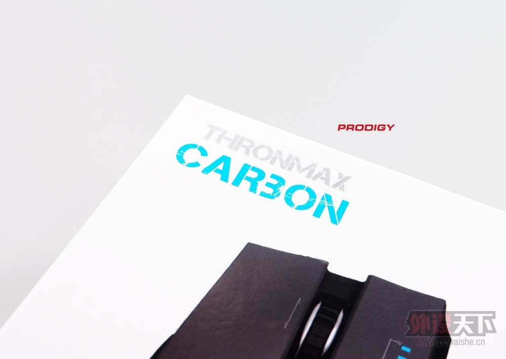 ��è��ս�� ���� THRONMAX CARBON ͼ�ͼ�ʹ���ĵá�