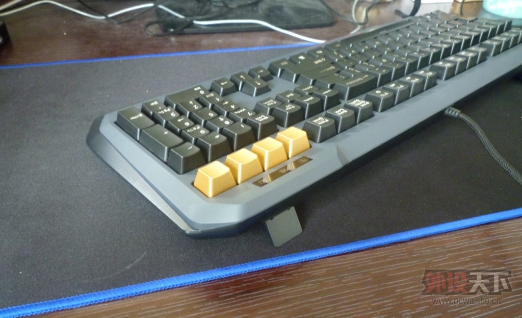 �����װ� ��Ϊ�Լ����ԡ������������װ�V700���ñ���
