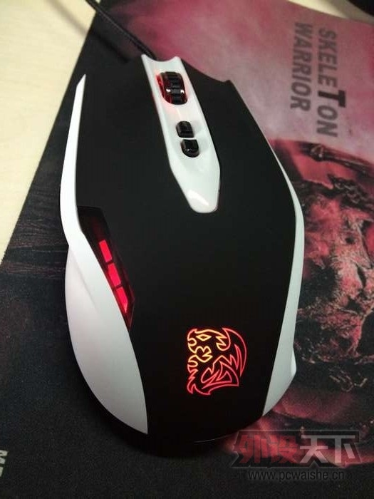 Tt eSPORTS���߰׻���С�׿��������