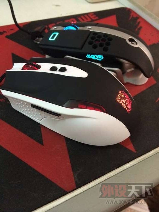 Tt eSPORTS���߰׻���С�׿��������