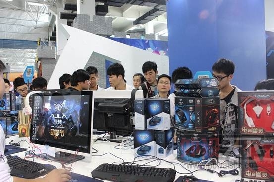 �й����ʶ����ڵ����� ���������Ͳ�ͣ