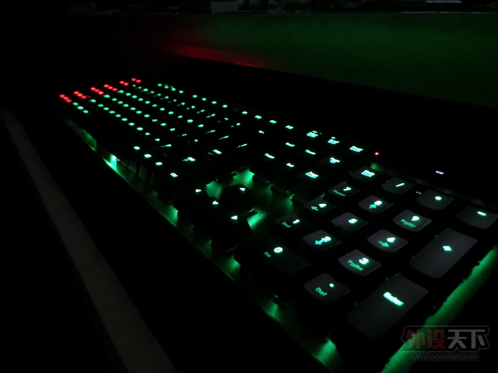 [㶫]9¼ʹԸװCORSAIR/K95   700Ԫ
