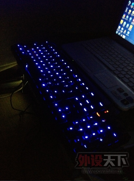 8B9D45_LAN5O{BU][SP{2IT.jpg
