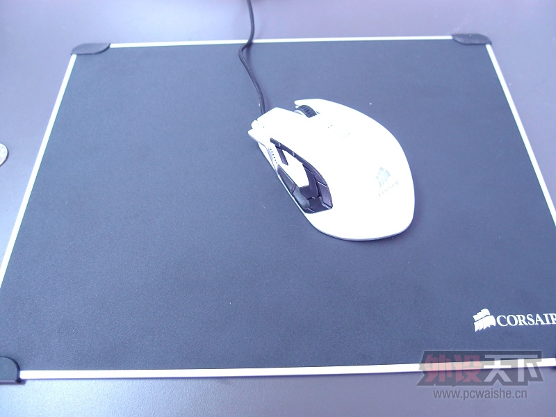 Corsair/������ ������������ MM600 ��������