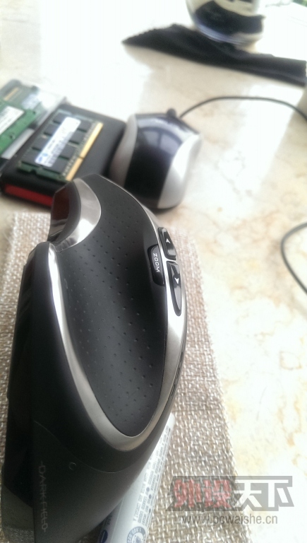 [�Ϻ�] ���˱���M950������240Ԫ