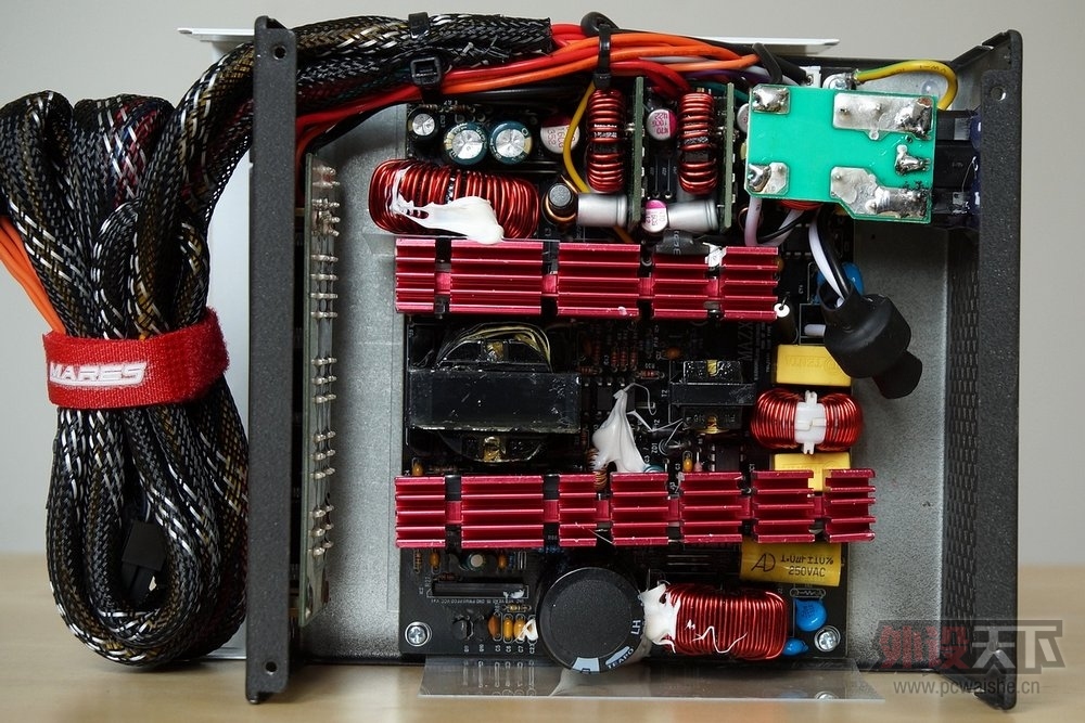 ���˹550W����ģ���Դ ����ͼ�͡��������