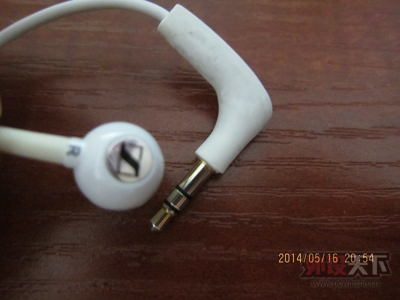 ����������ɭ������CX300II�۸�200Ԫ��AKG-k420�۸�150Ԫ