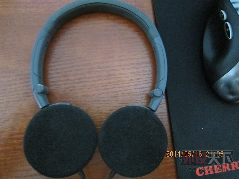 ����������ɭ������CX300II�۸�200Ԫ��AKG-k420�۸�150Ԫ