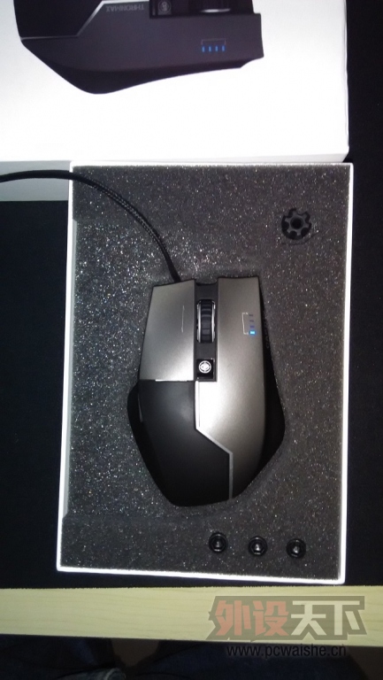 [����] �����ݡ�������ָ�ӹ���Ϸ���� THRONMAX Carbon X1 Qck Heavy
