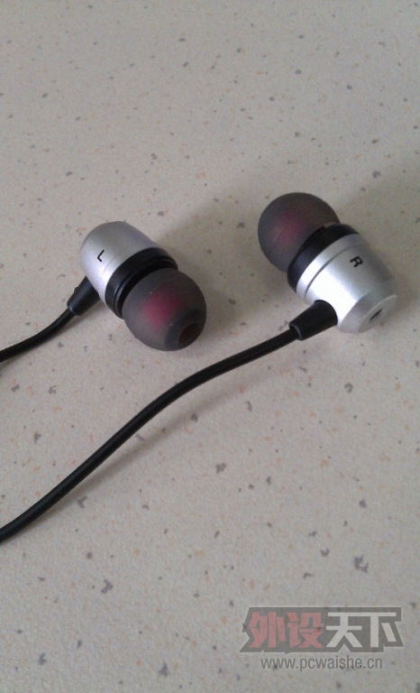 �����������г���������DENON��AH-C551