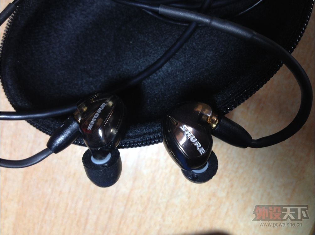 ���Ϻ�����һ��Shure SE535����Ԫ��������