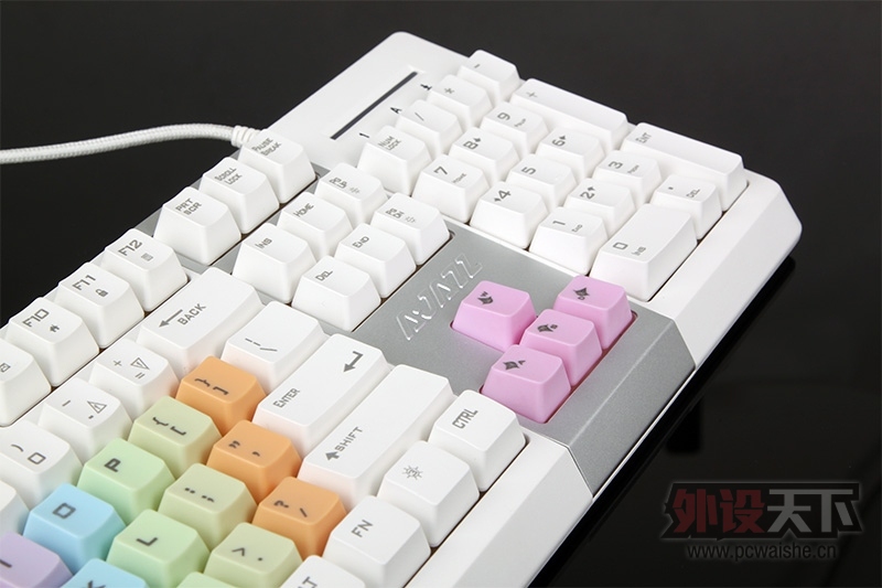 �ھ���Ӣ��֮�С�������Ϸ���̲���