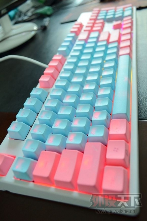��������ikbc F104 �Ͽ� 2��