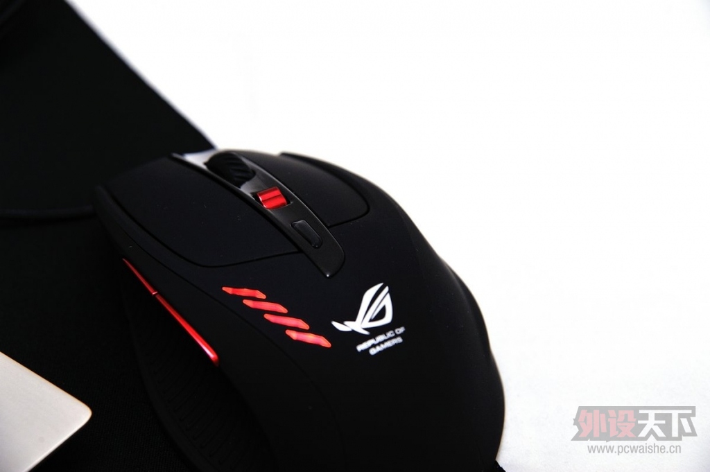 ��ת��ASUS ROG GX950 ��ӥ������꿪�����