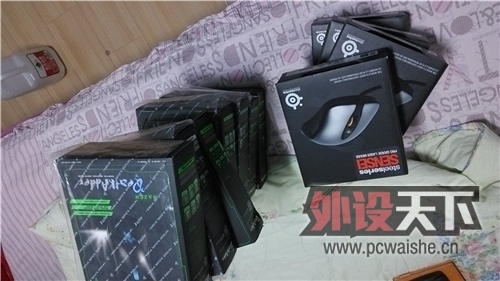 181519grg6i00cvf0cof7l.jpg
