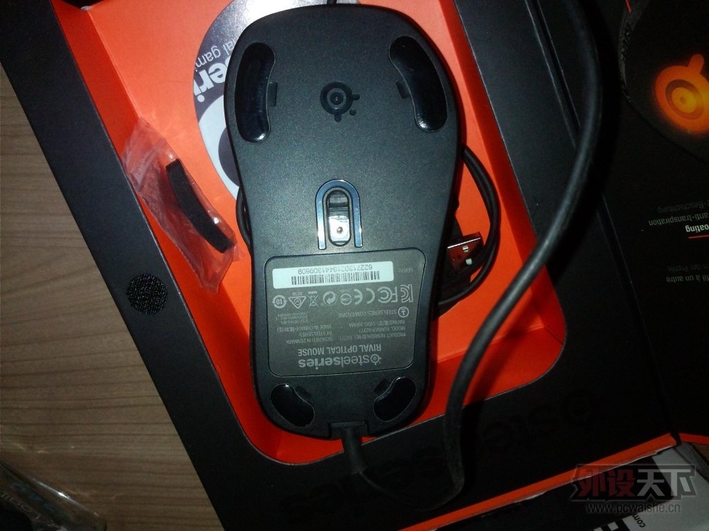 P40603-201103.jpg
