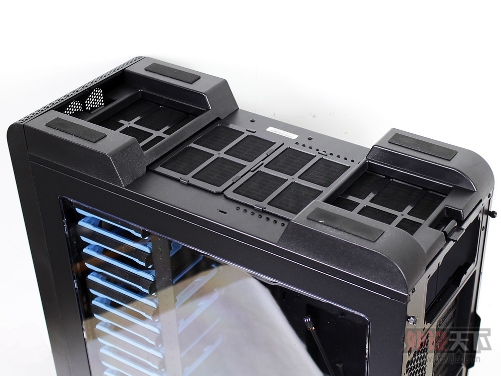 ��ԭ����Tt Core V71ȫ������  ����ģ�鳱��