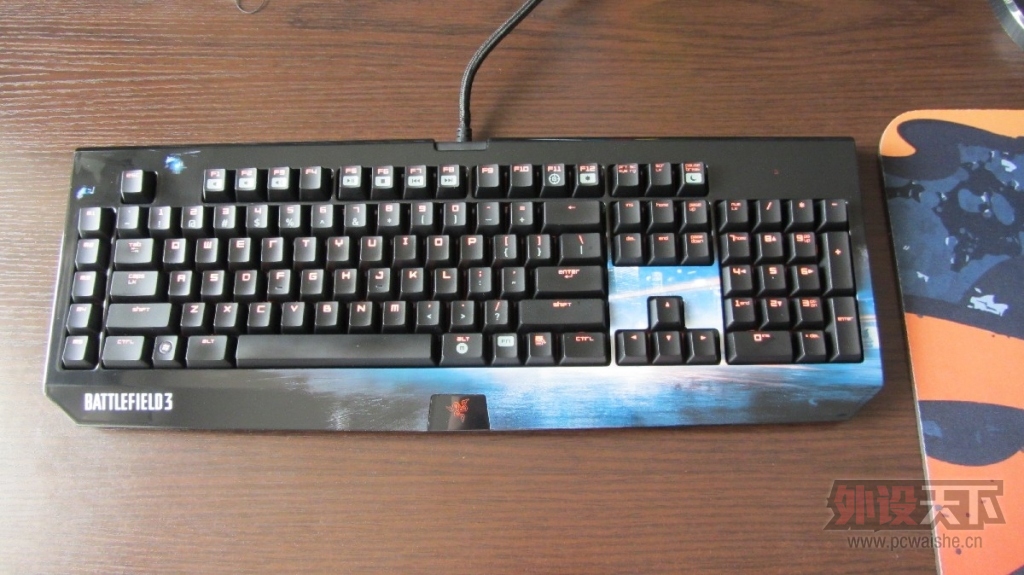6�µ��»�ɫ
