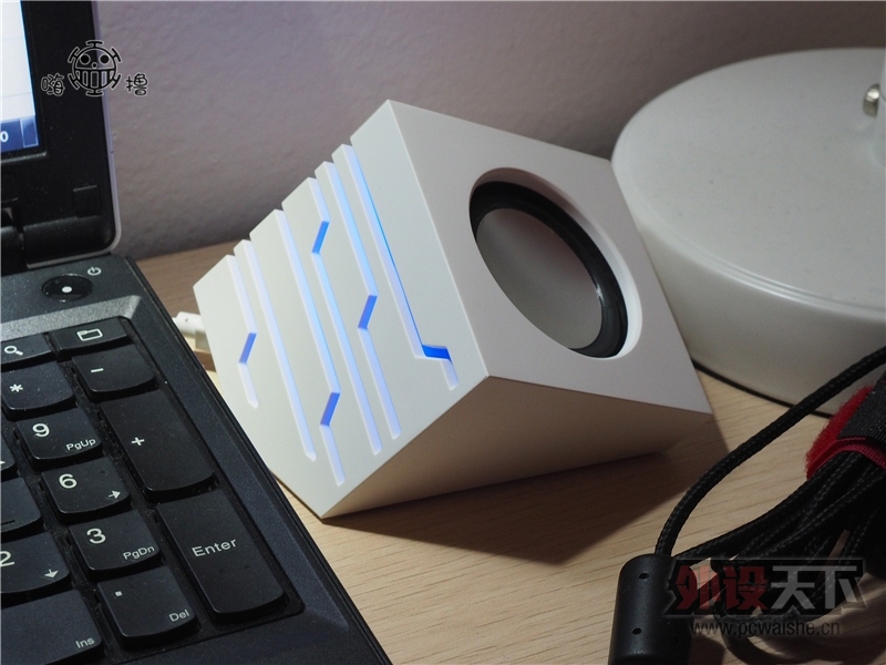 ����ߣ��THRONMAX��ͼS700������������