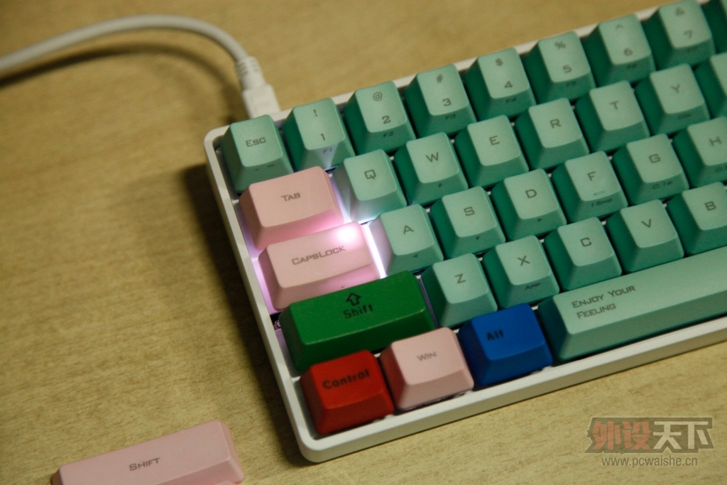 ⿴Ч~
