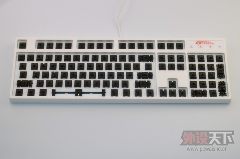 Keycool���� Hero 104 pro ��ʽ���У�����ʩչ���DIY�Ż�
