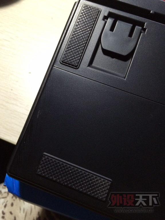 [�ɶ�]��2��F104 ��ɫ ���� ���м������