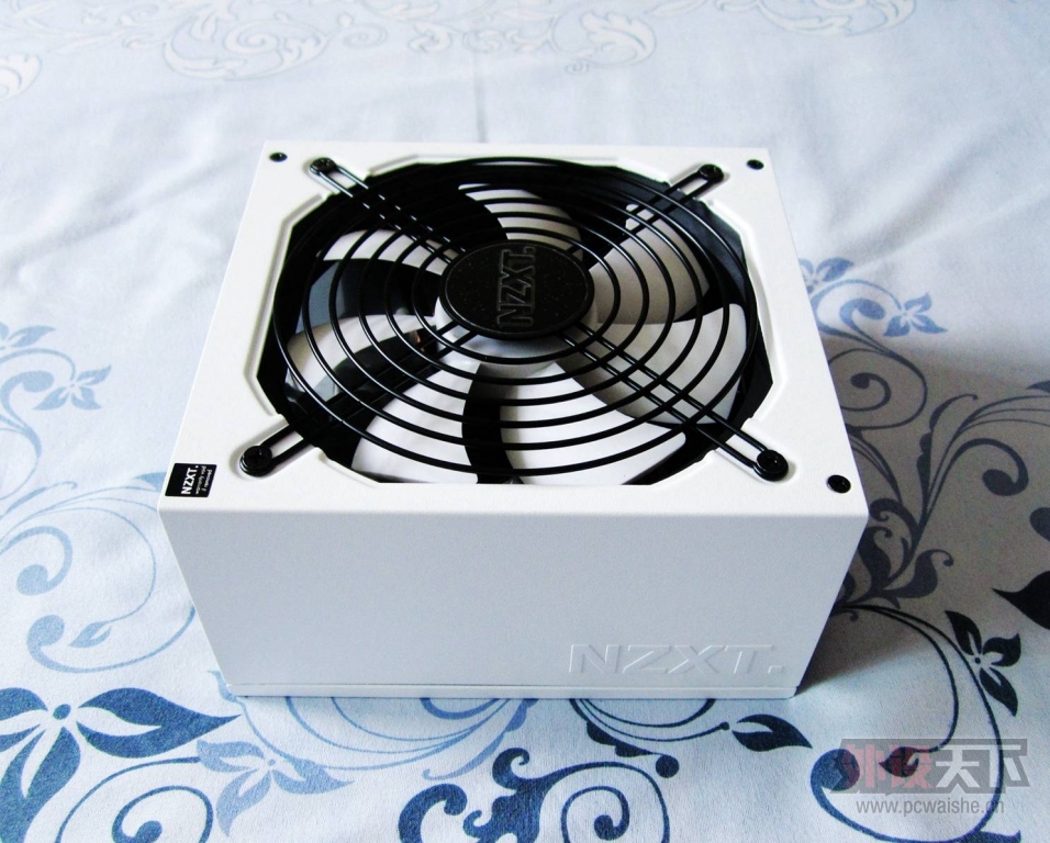 NZXT ɫԴHALE 82 750 V2SƷ֮ۼڲ[ԭ]