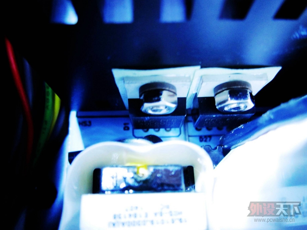 NZXT ɫԴHALE 82 750 V2SƷ֮ۼڲ[ԭ]